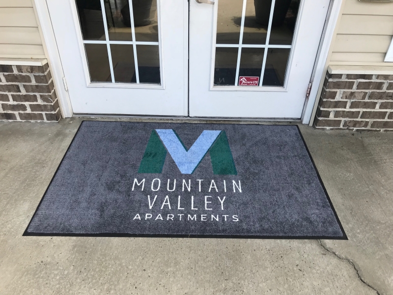  Mountain Valley Apartments Entryway Rug